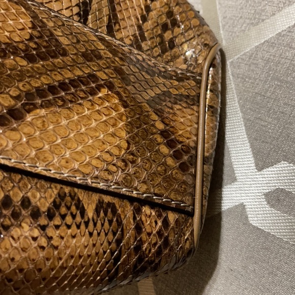 COPY - Gucci Sukey Python in excellent new condition. - Picture 4 of 12